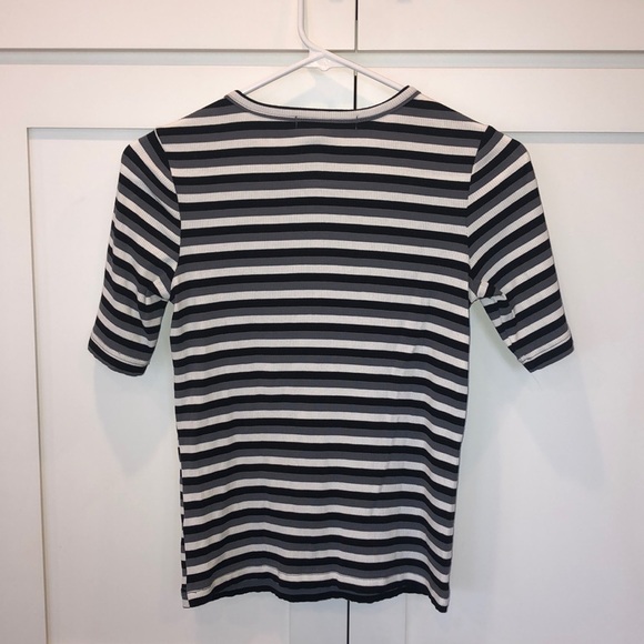 Forever 21 black and white stripe tee - Picture 2 of 3